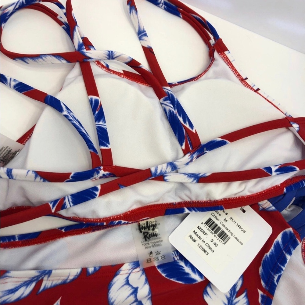 bikini set NWT size M cascading leaves crisscross back - Picture 6 of 6